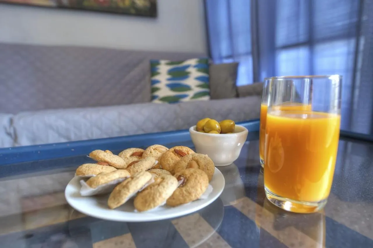 2 Bedroom Flat Near Seafront & Valletta Ferry Rseg1-1 Sliema Apartment