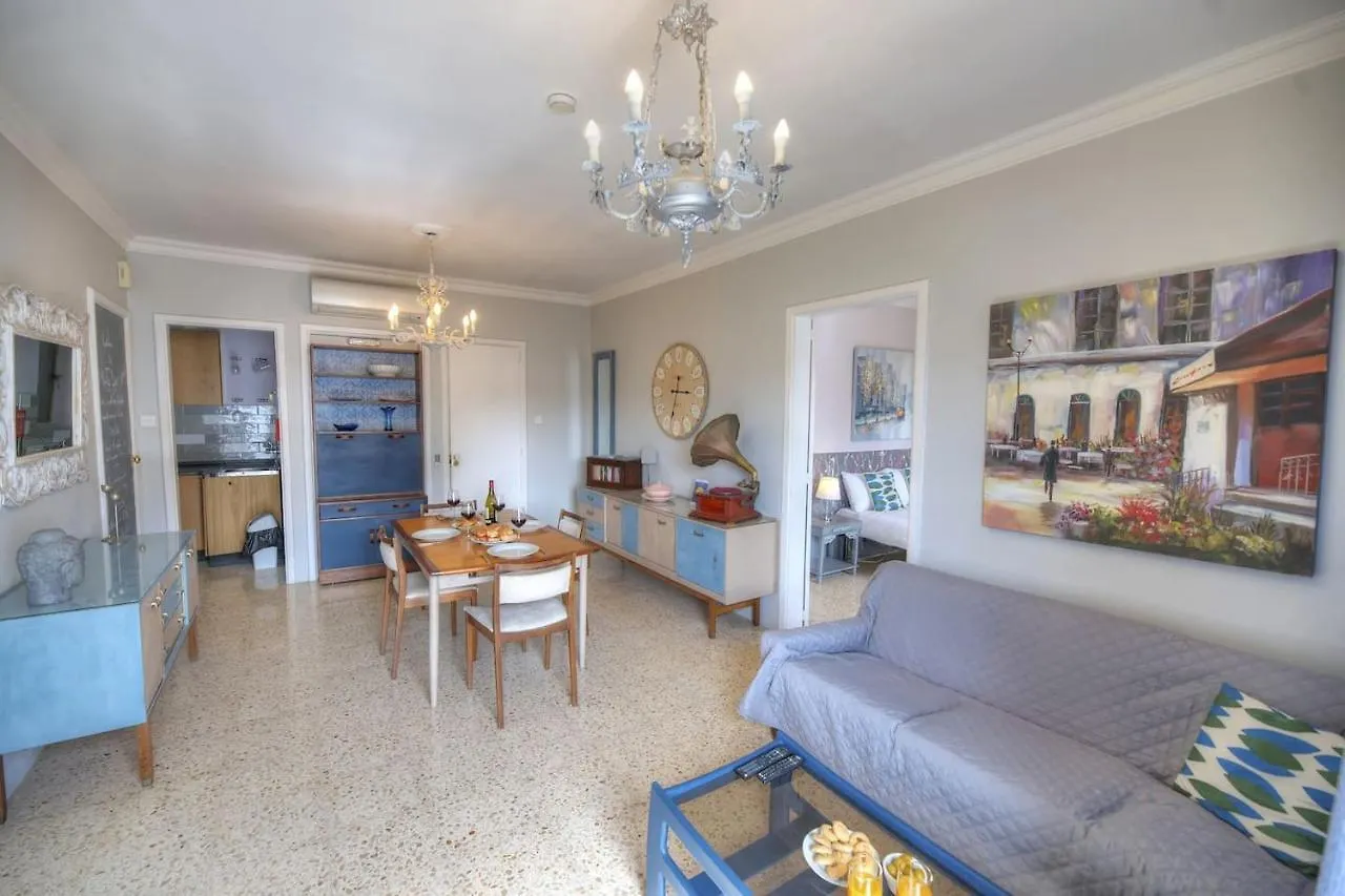 סליאמה 2 Bedroom Flat Near Seafront & Valletta Ferry Rseg1-1 דירה
